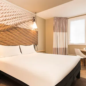 *** Otel Ibis Gare Du Nord Chateau Landon 10eme Fransa